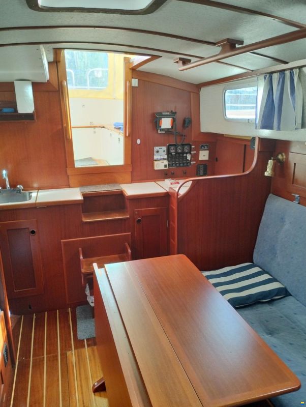 Motorsailer