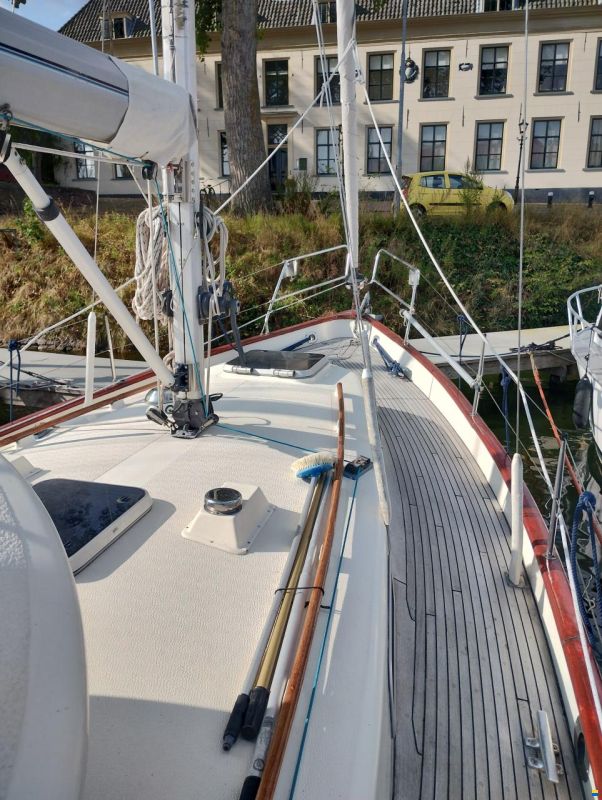 Motorsailer