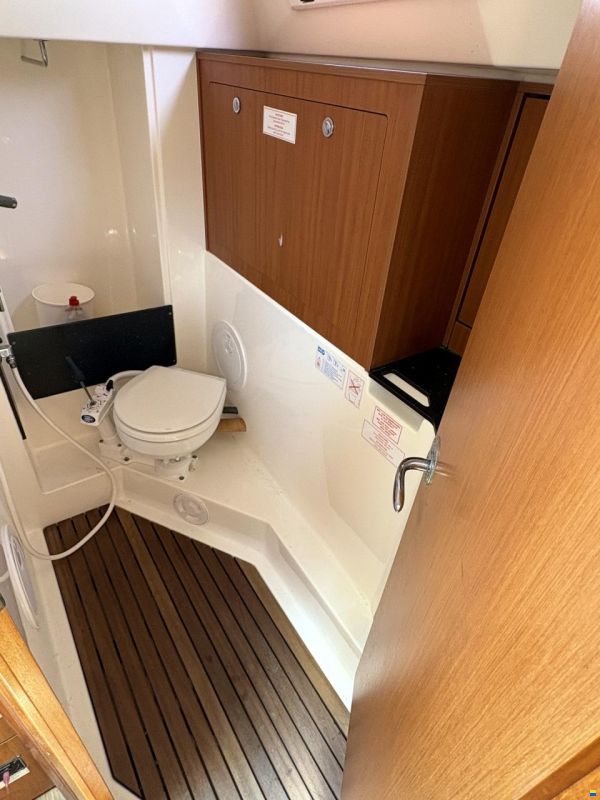 Bavaria Cruiser 32 2010