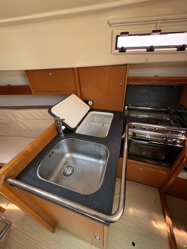 Bavaria Cruiser 32 2010