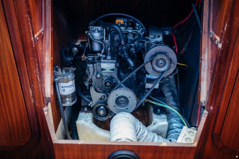 Elan 33