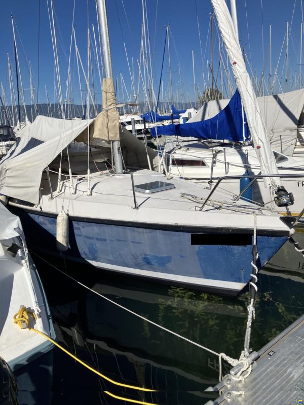 Jeanneau Daysailer Brio Q