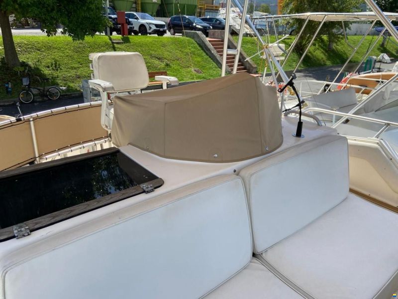 Bertram Yacht 37' Convertible