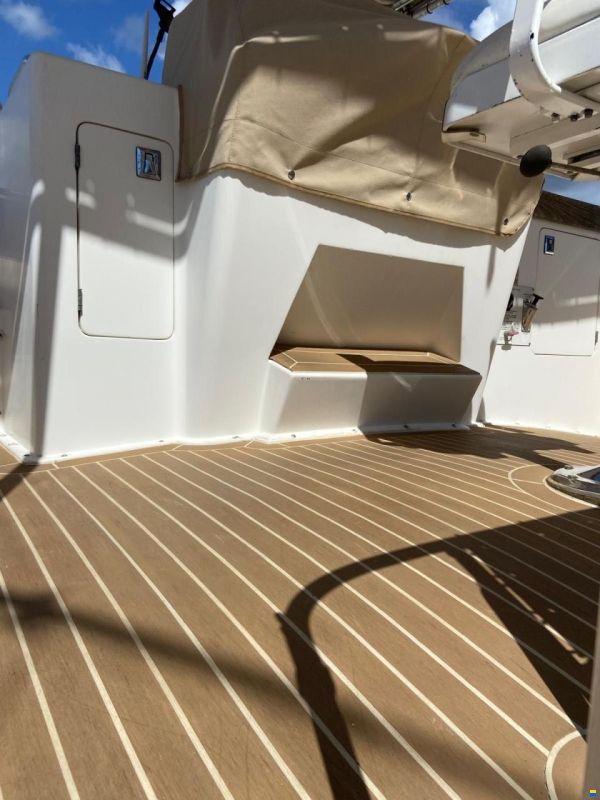 Bertram Yacht 37' Convertible