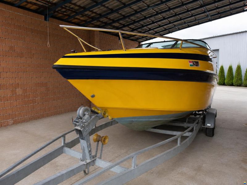 Crownline 235 CCR