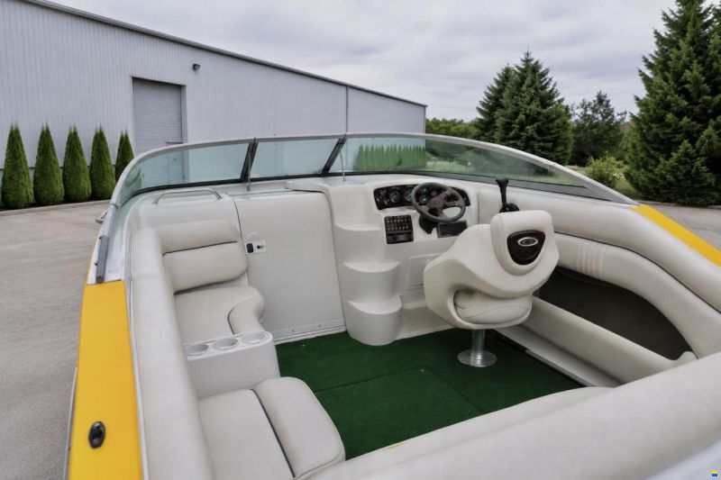 Crownline 235 CCR