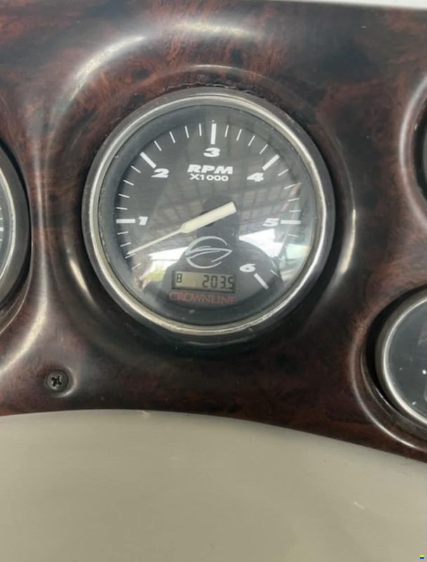 Crownline 235 CCR