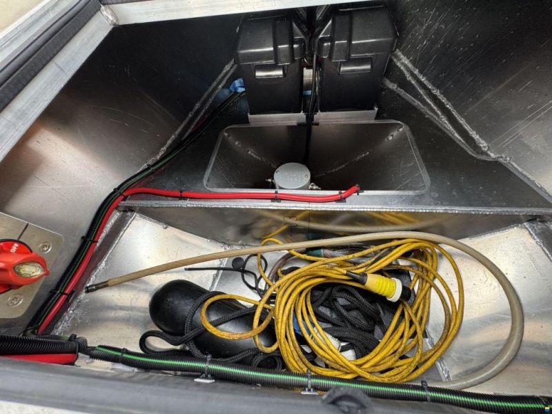 AluShip E-700 sloep