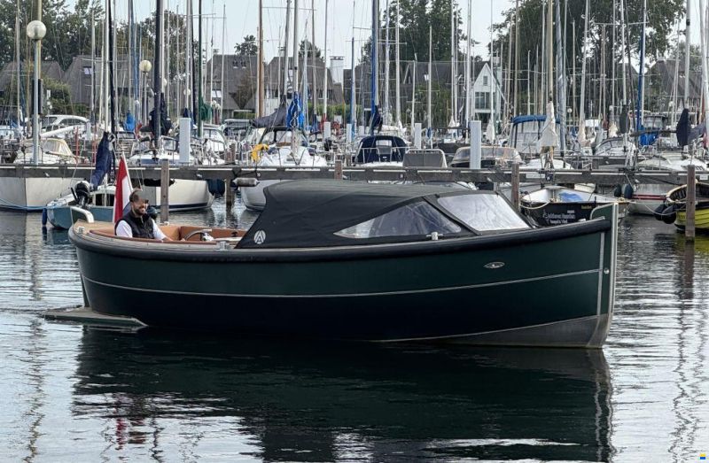 AluShip E-700 sloep