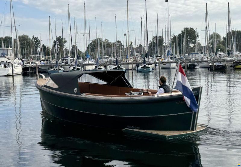 AluShip E-700 sloep