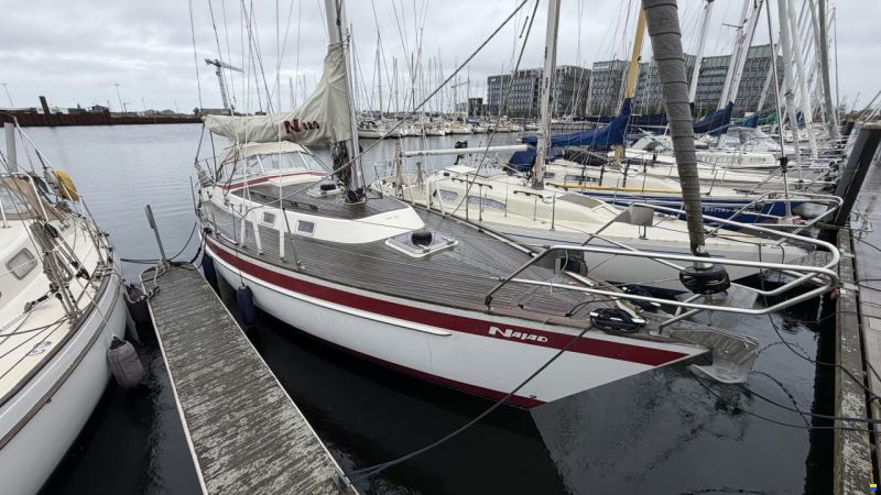 Najad 320