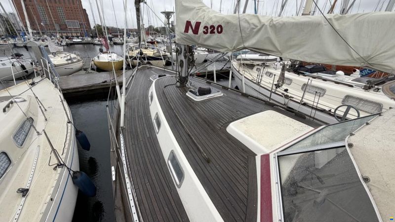 Najad 320