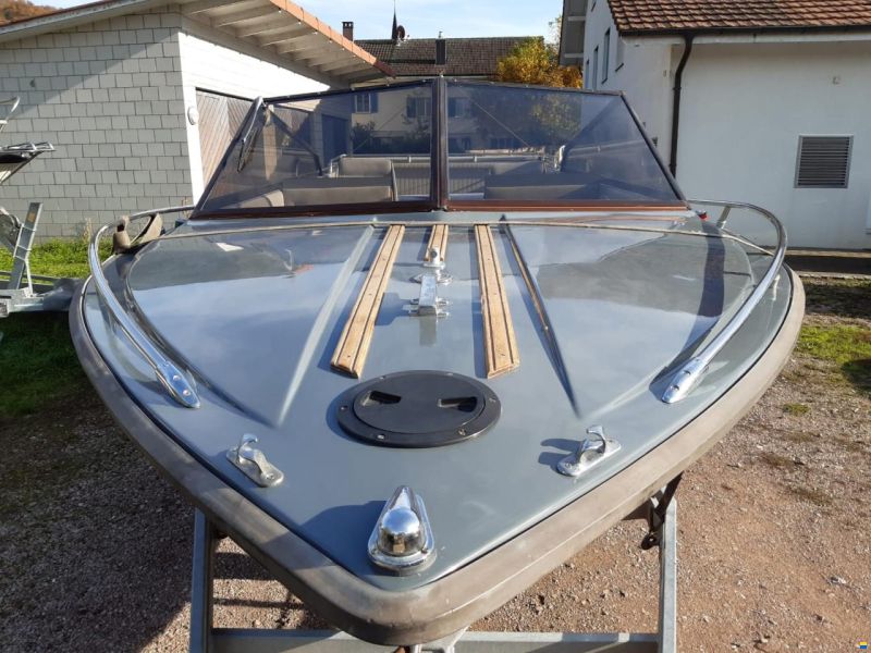Saphire Schweizer Saphir 700 Offshore