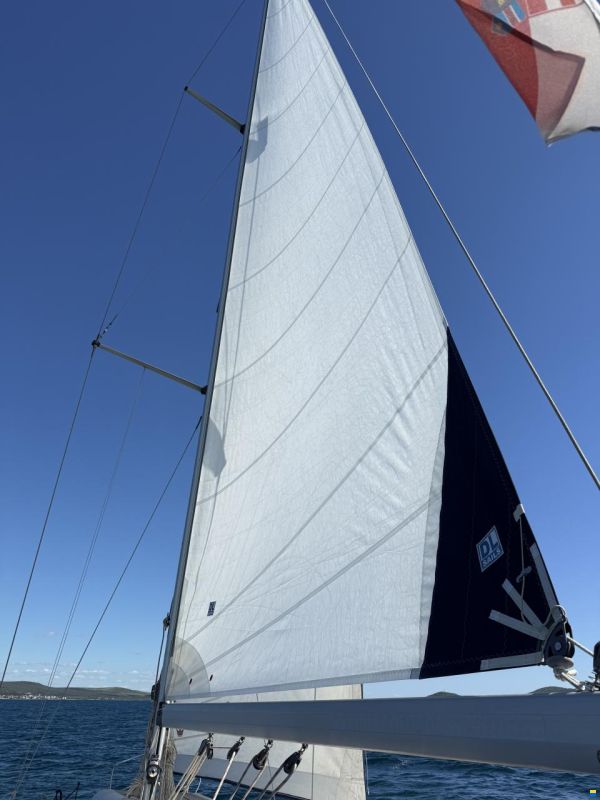 Bavaria Cruiser 37