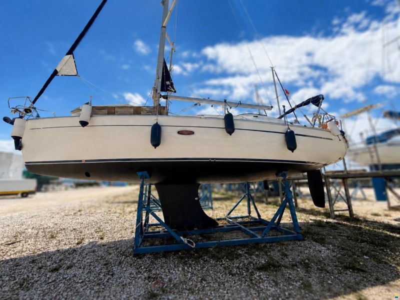 Bavaria Cruiser 37