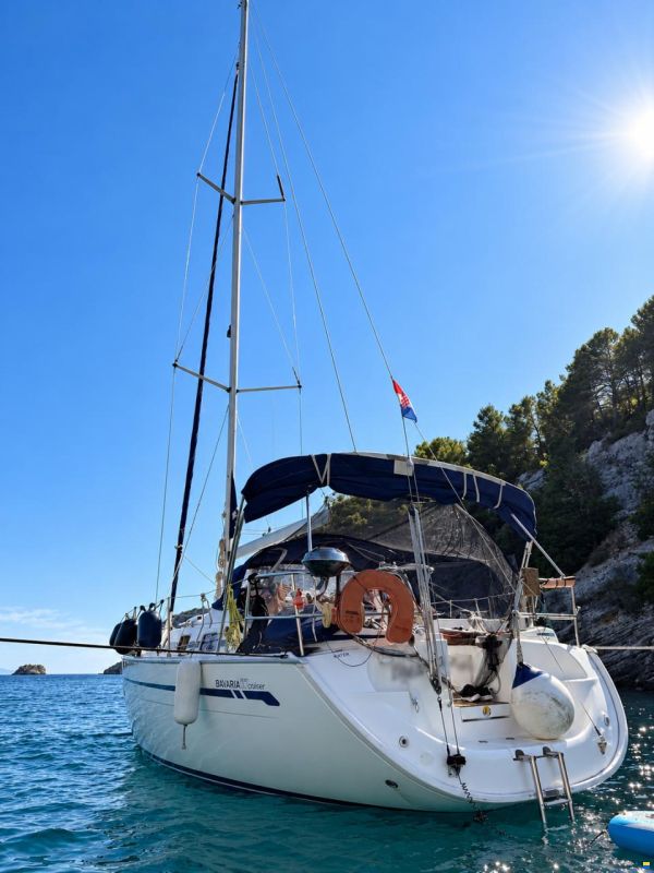 Bavaria Cruiser 37