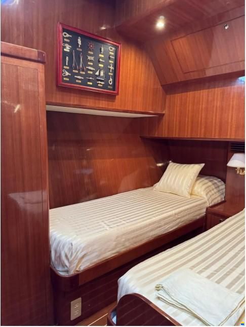 Hampton Yachts ALASKA 17