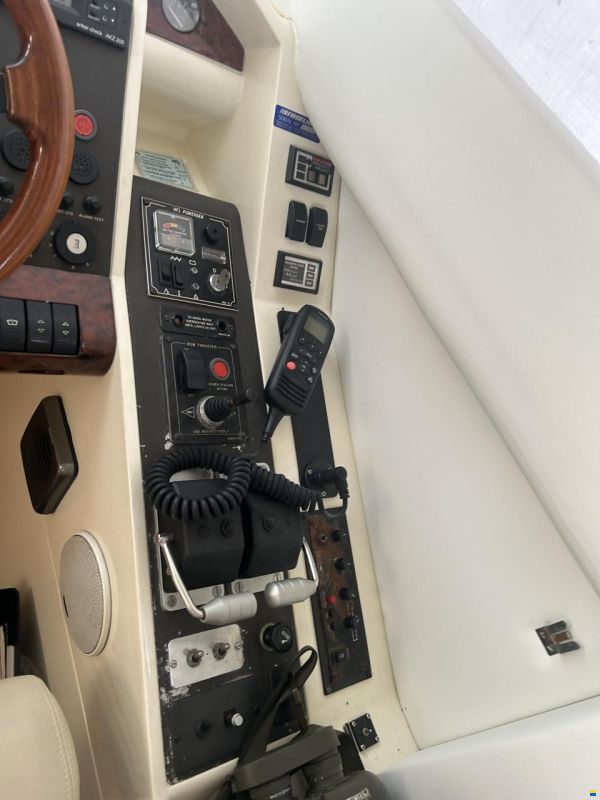 Fairline Squadron 55