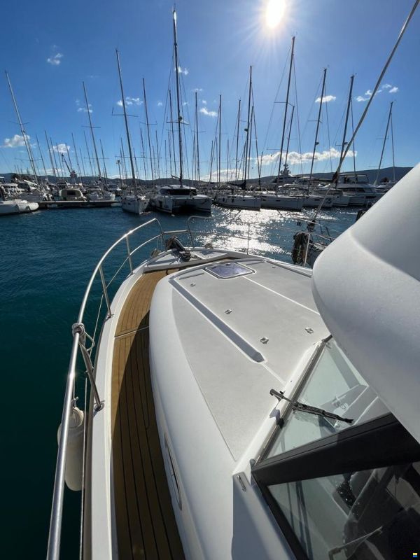 Beneteau Swift Trawler 34 Flybridge