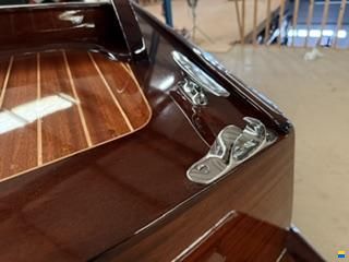 Faul Semi open en closed runabout