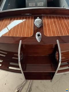 Faul Semi open en closed runabout