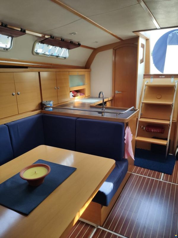 Hanse 370