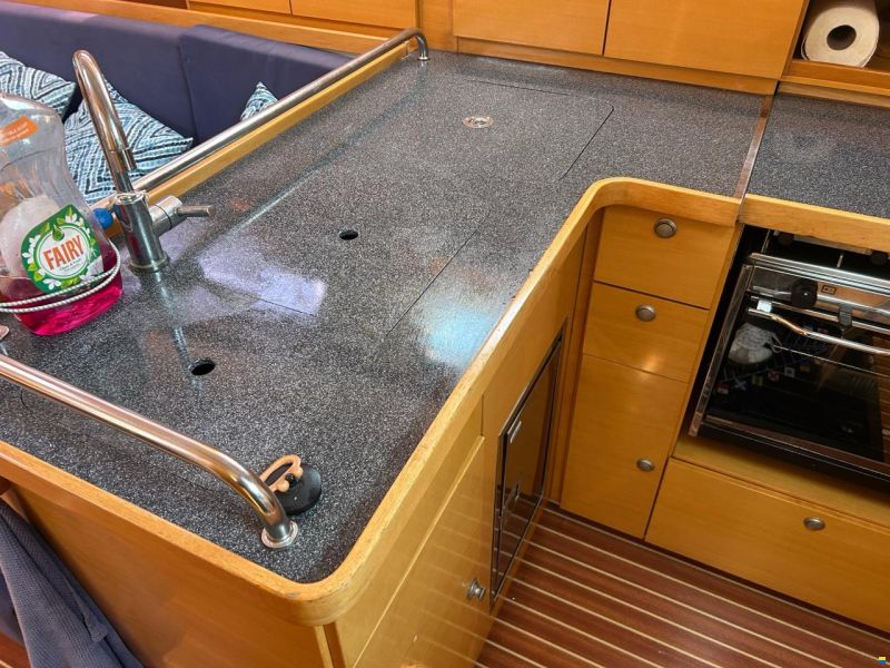 Hanse 370