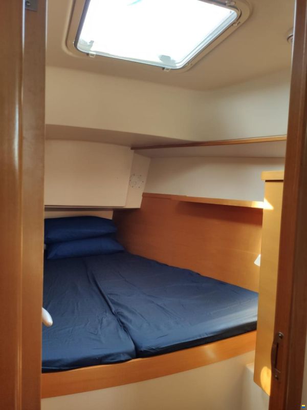 Hanse 370