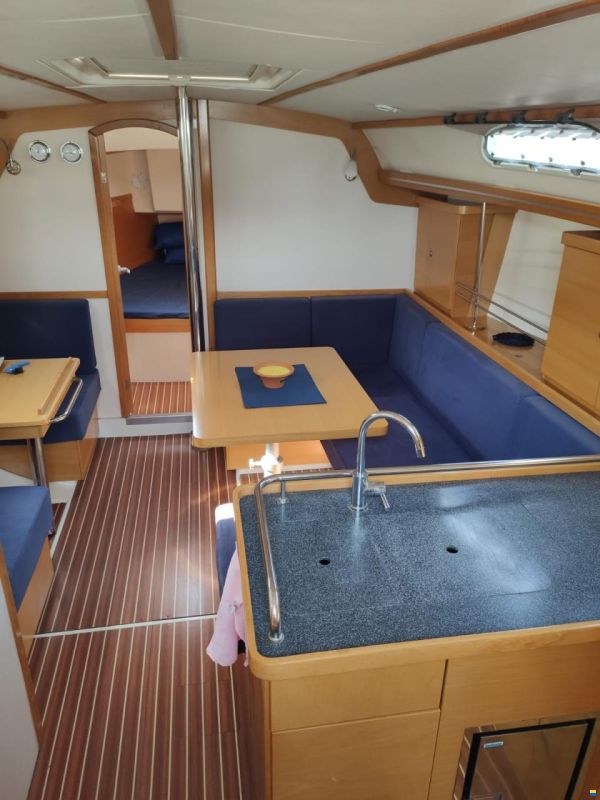 Hanse 370