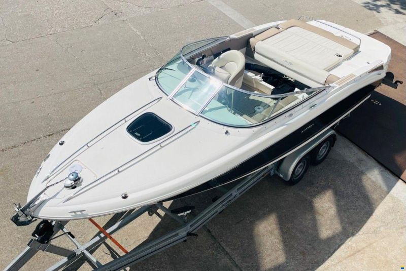 Sea Ray 240 SSE SunSport