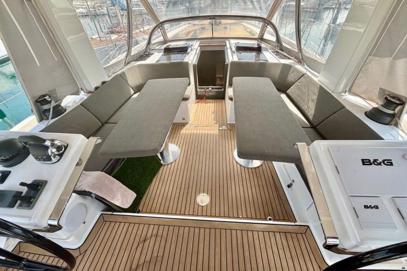 Hanse 588