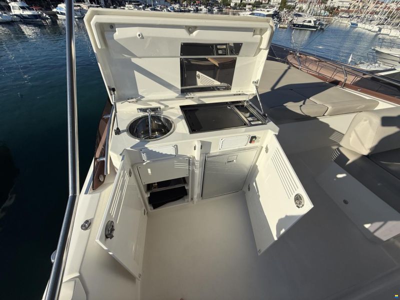 Jeanneau Prestige 520 Fly