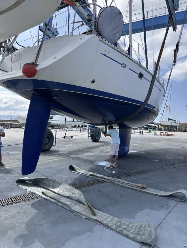 ELAN 45 &ndash; ROB HUMPHREYS &ndash; NEW VOLVO PENT