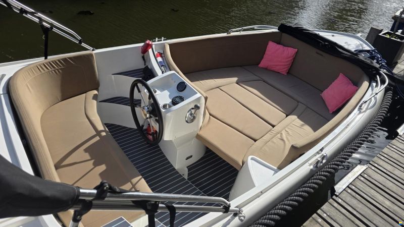 Topcraft 605