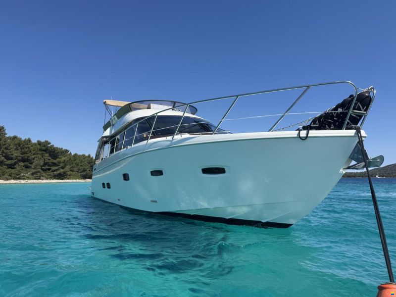Sealine F 46