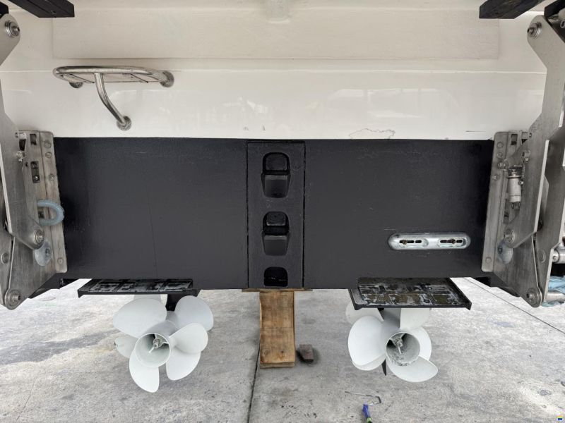 Sealine F 46
