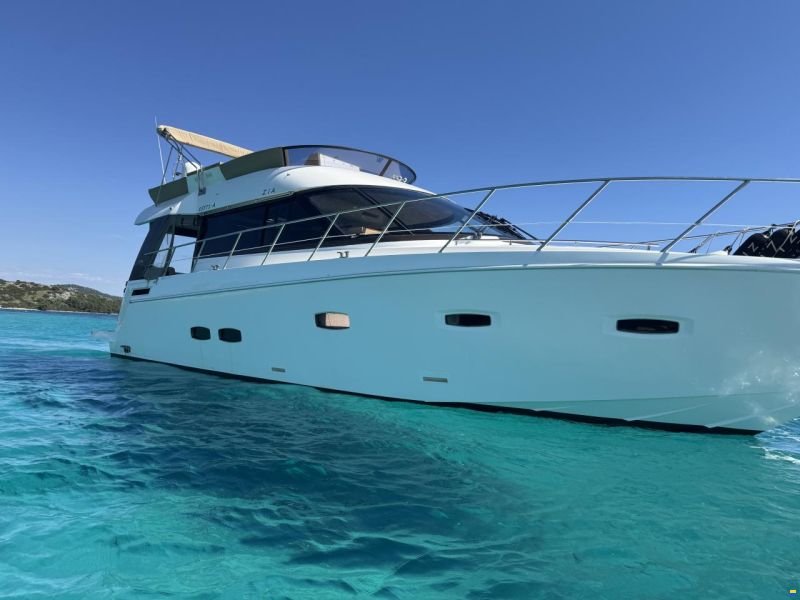 Sealine F 46