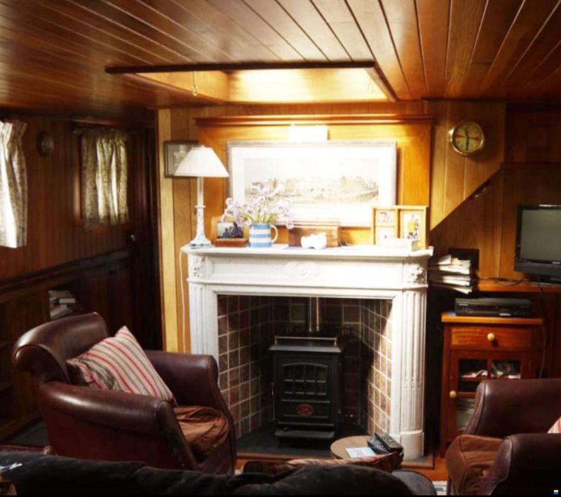 Dutch Barge