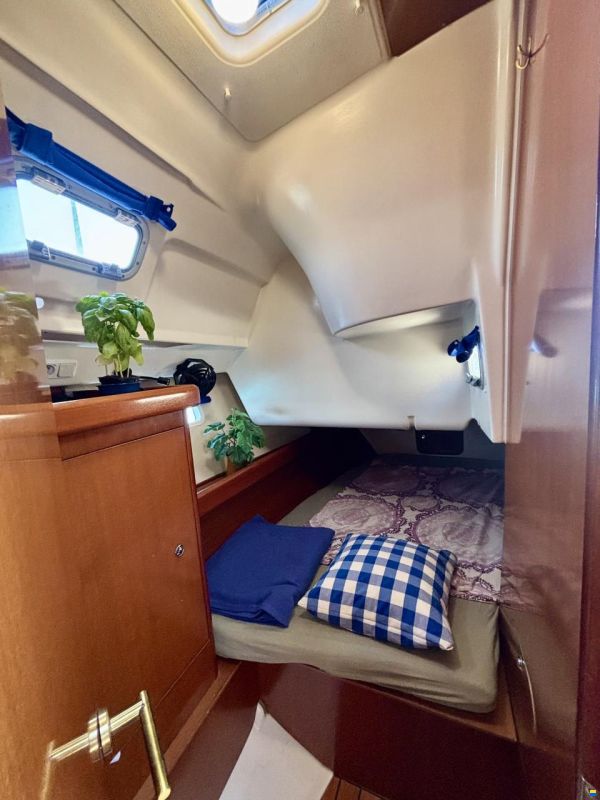 Beneteau Oceanis 373
