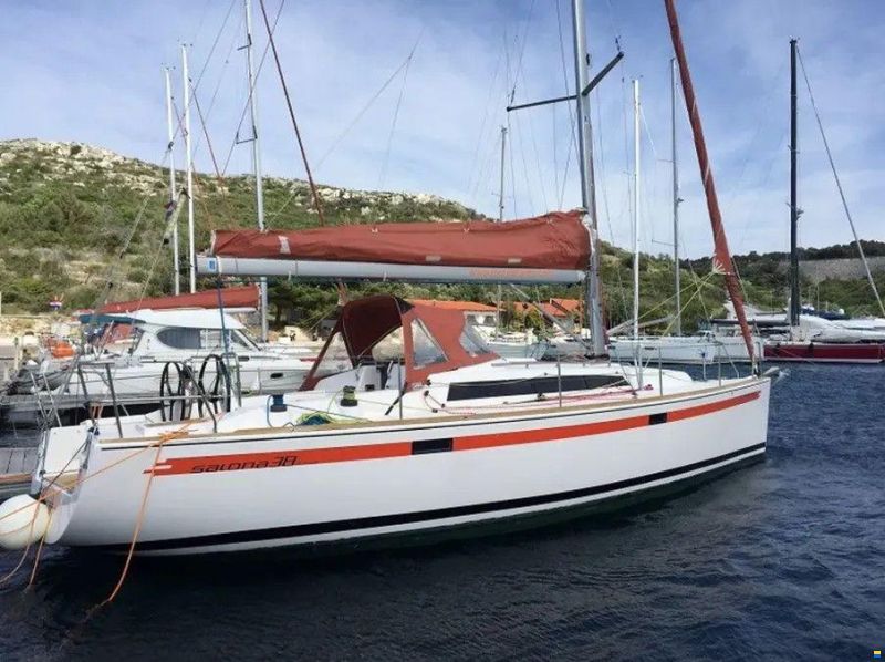 Salona 38