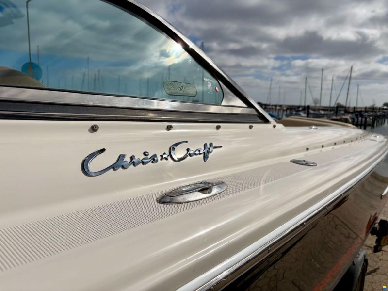 Chris Craft Launch 25