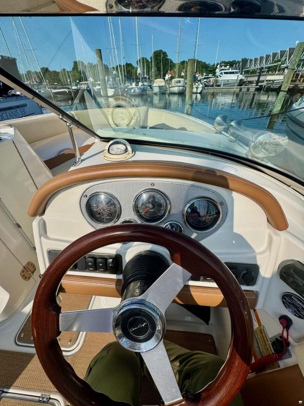Chris Craft Launch 25