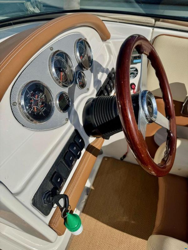 Chris Craft Launch 25