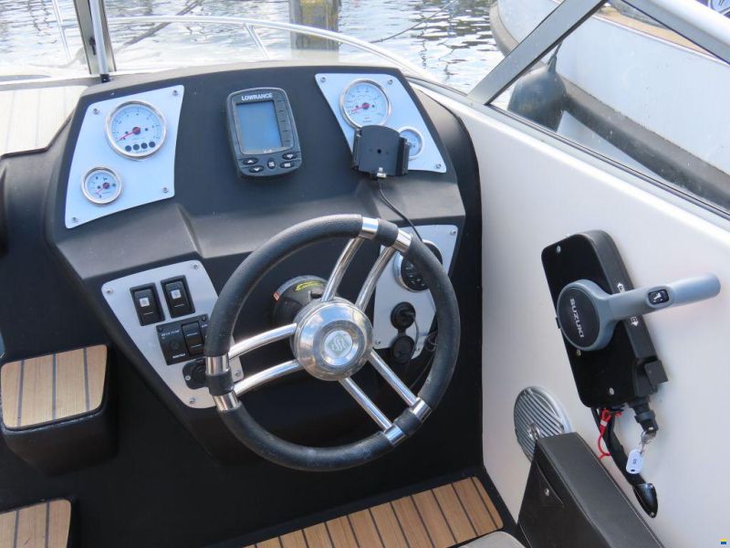 Prins 580 Cabin