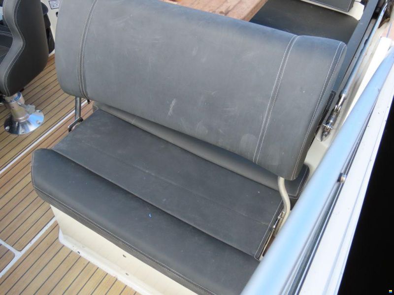 Prins 580 Cabin