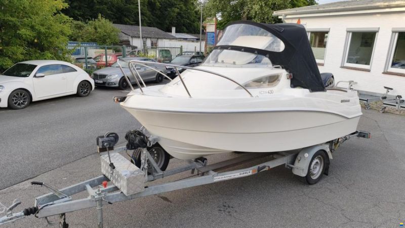 Quicksilver Activ 430 Cabin