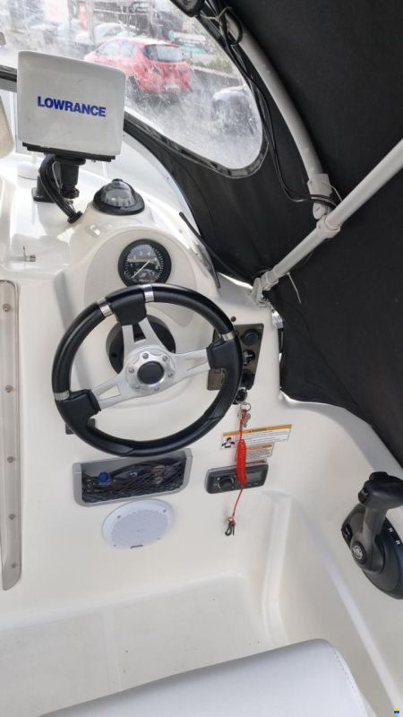 Quicksilver Activ 430 Cabin