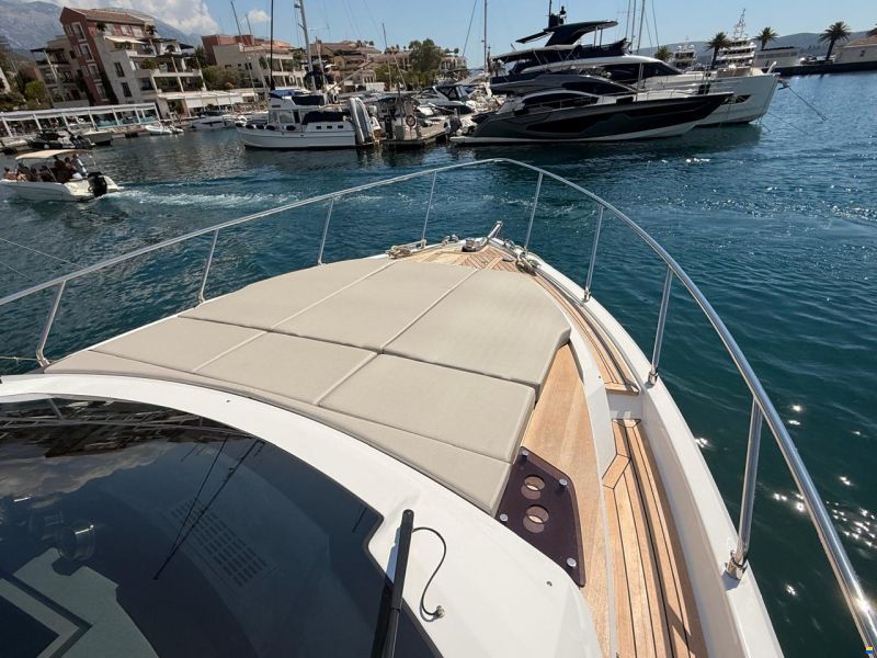 Ferretti 500