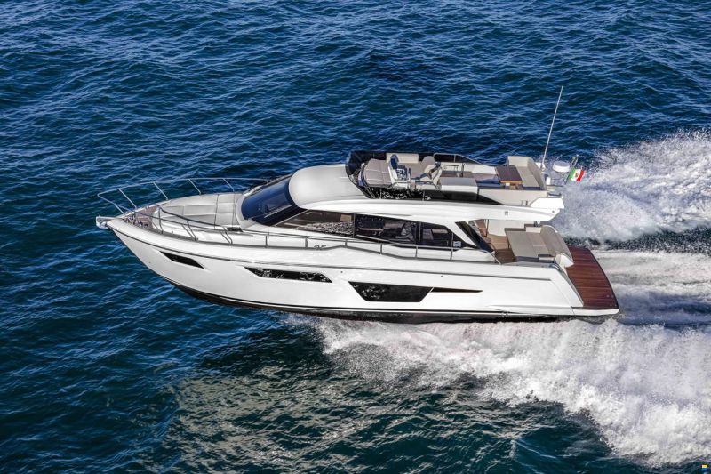 Ferretti 500