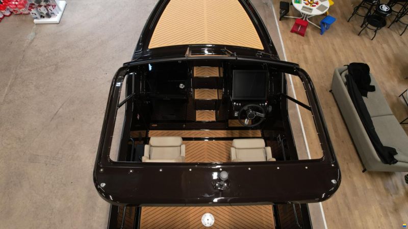 X-Shore 1 NEW ELECTRIC BOAT